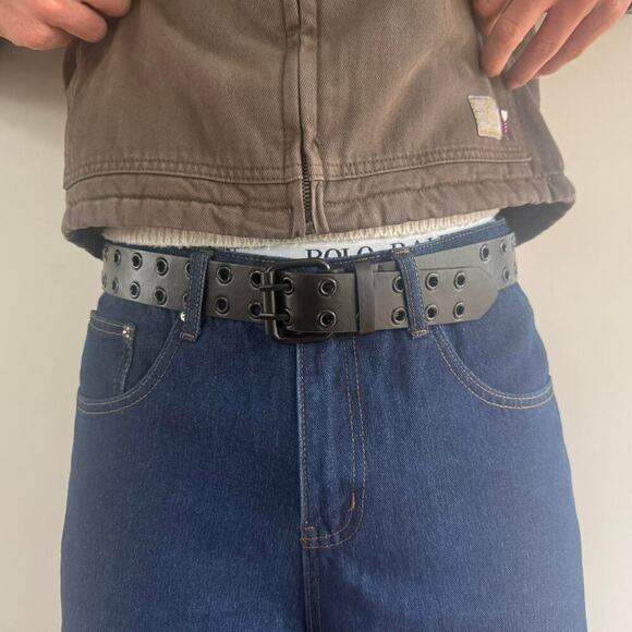 Y2K Black Belt with Black Hole Studs - Picture 7 of 7